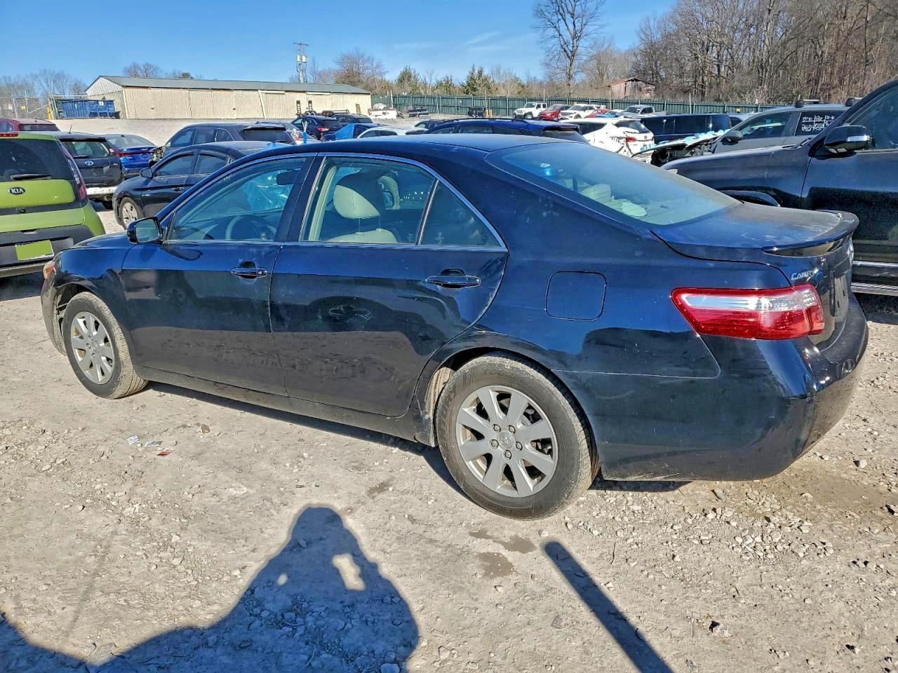 Toyota Camry Ce Image 4