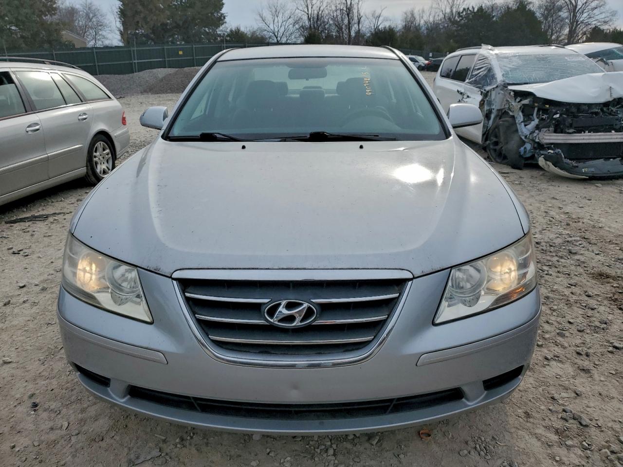 Hyundai SONATA Gls Image 12
