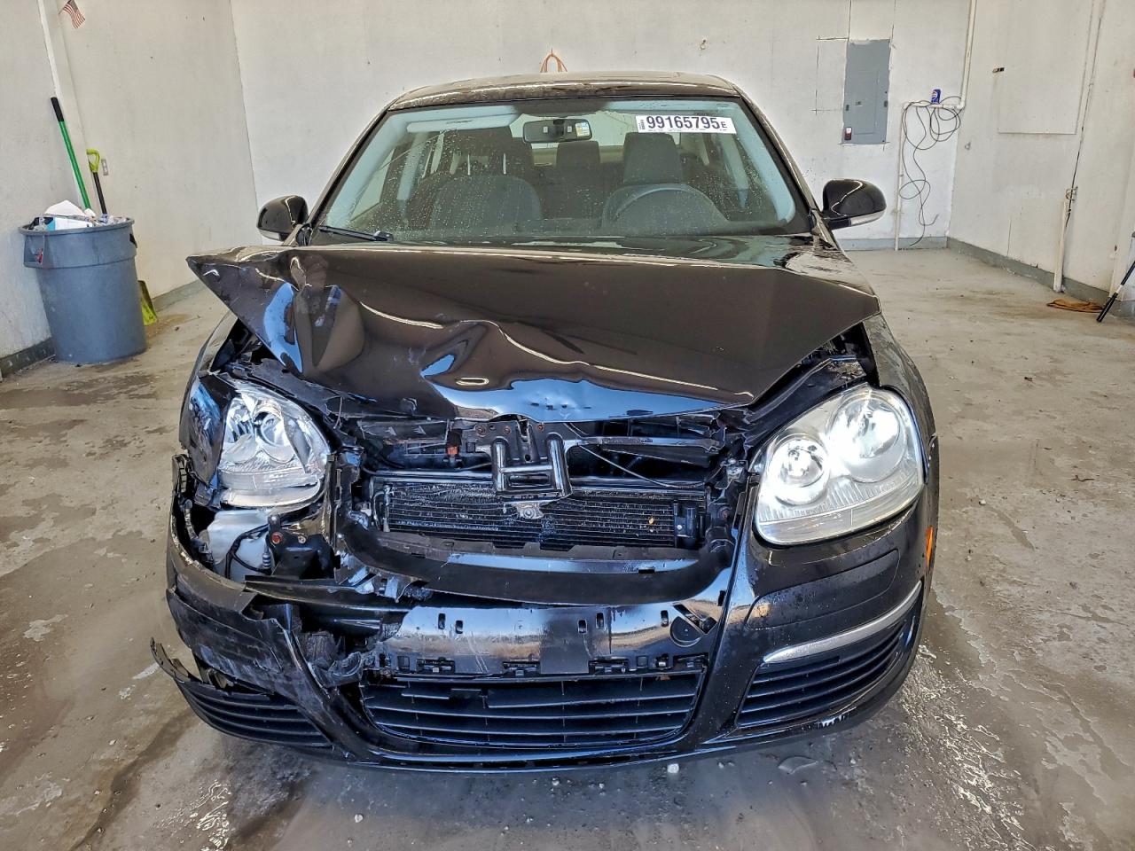 Volkswagen Jetta S Image 7