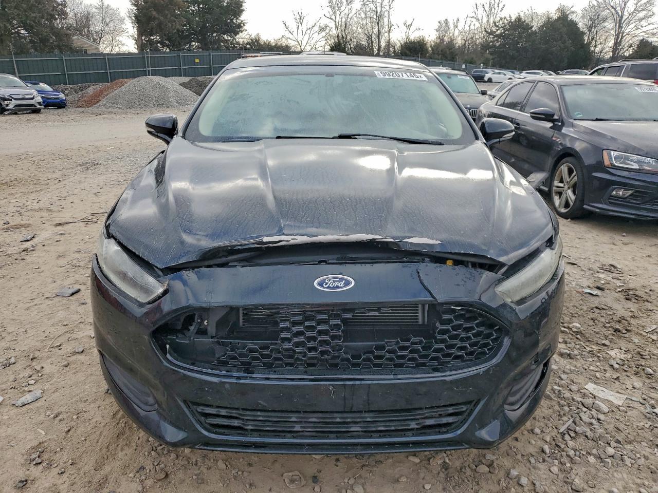 Ford Fusion Se Image 3