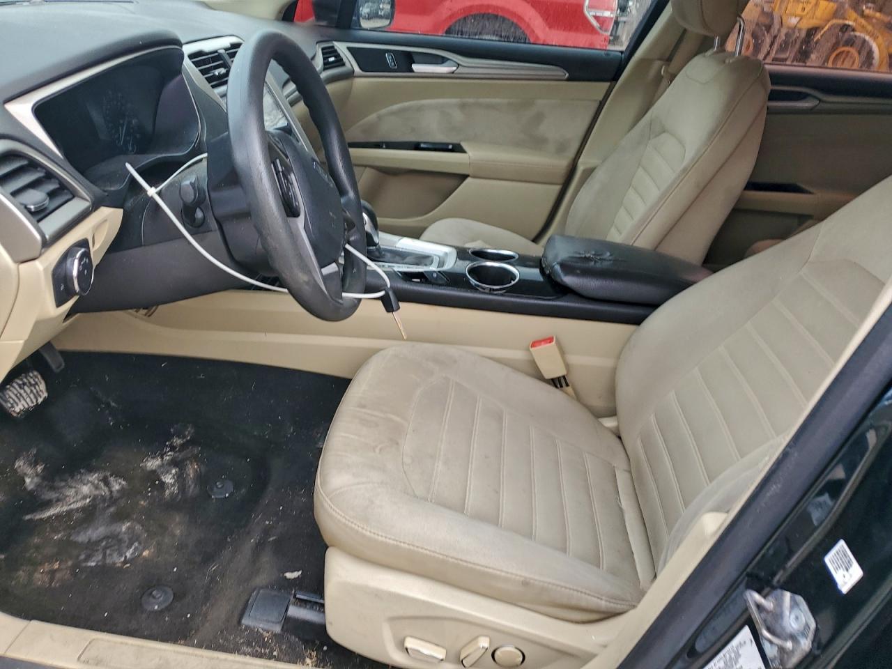 Ford Fusion Se Image 12