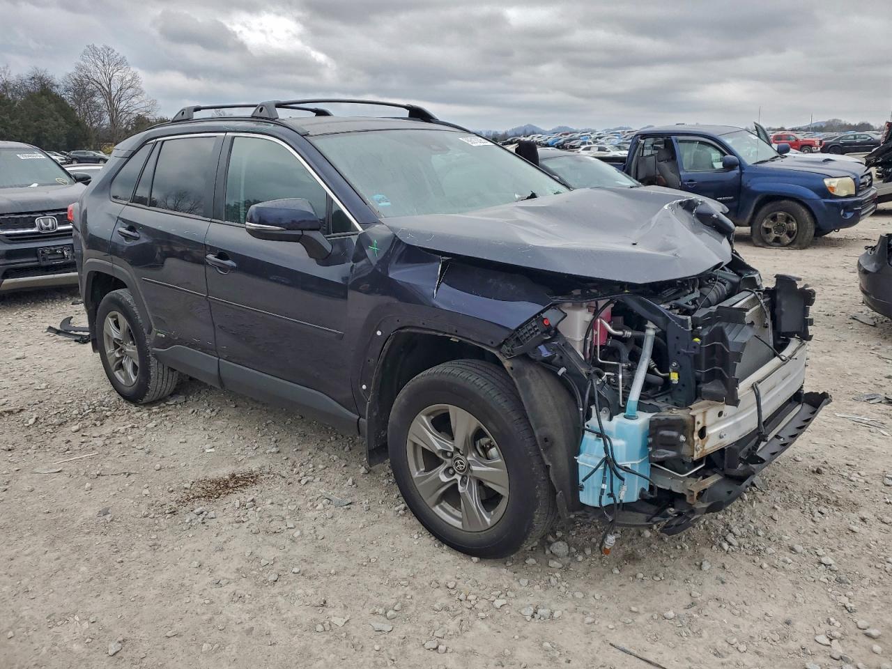 Toyota RAV4 Xle Image 13