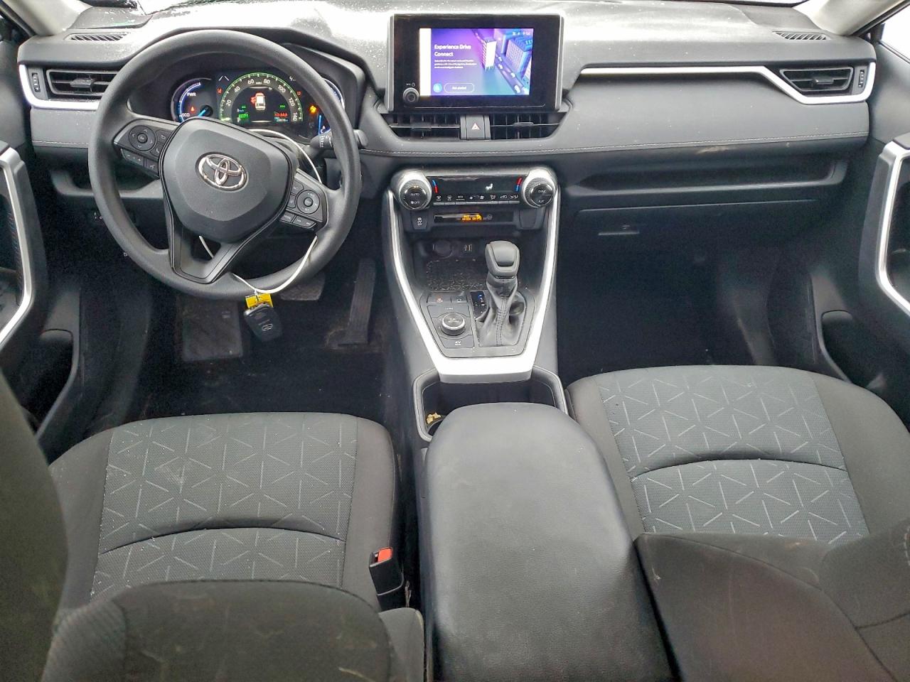 Toyota RAV4 Xle Image 10