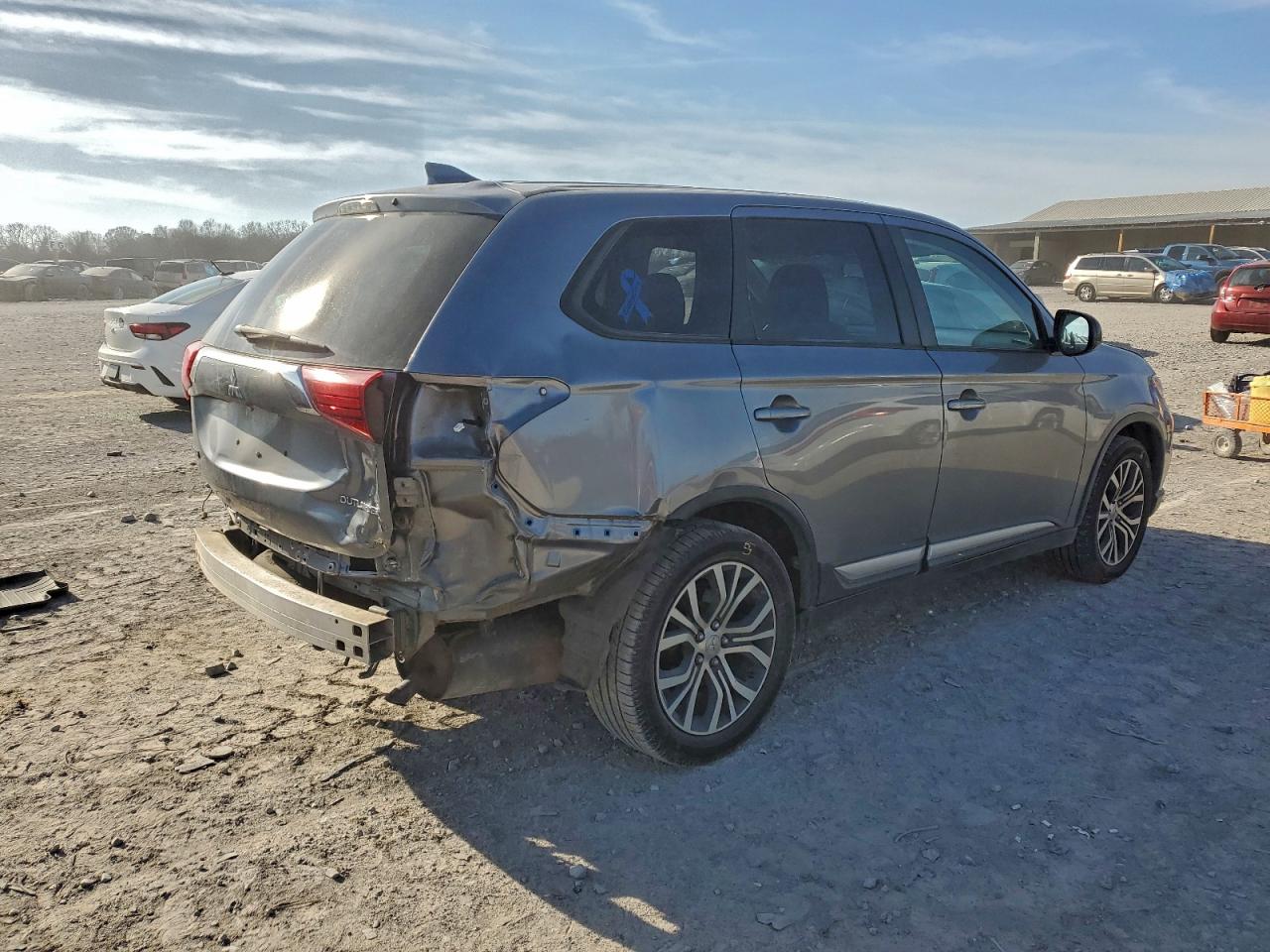 Mitsubishi Outlander Es Image 4