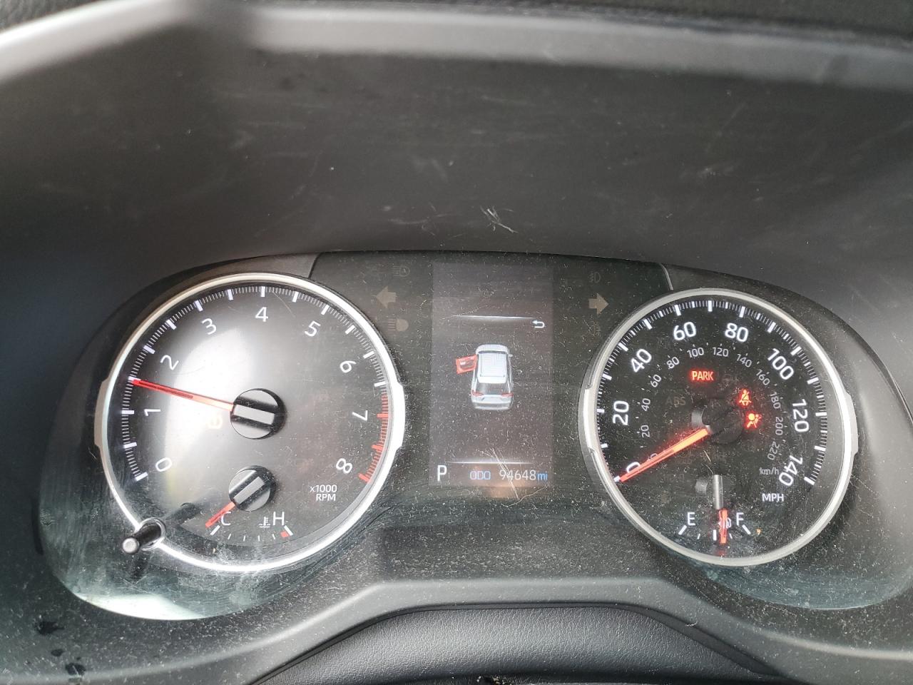 Toyota RAV4 Le Image 11