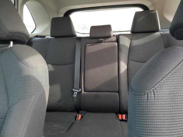 Toyota RAV4 Le Image 14