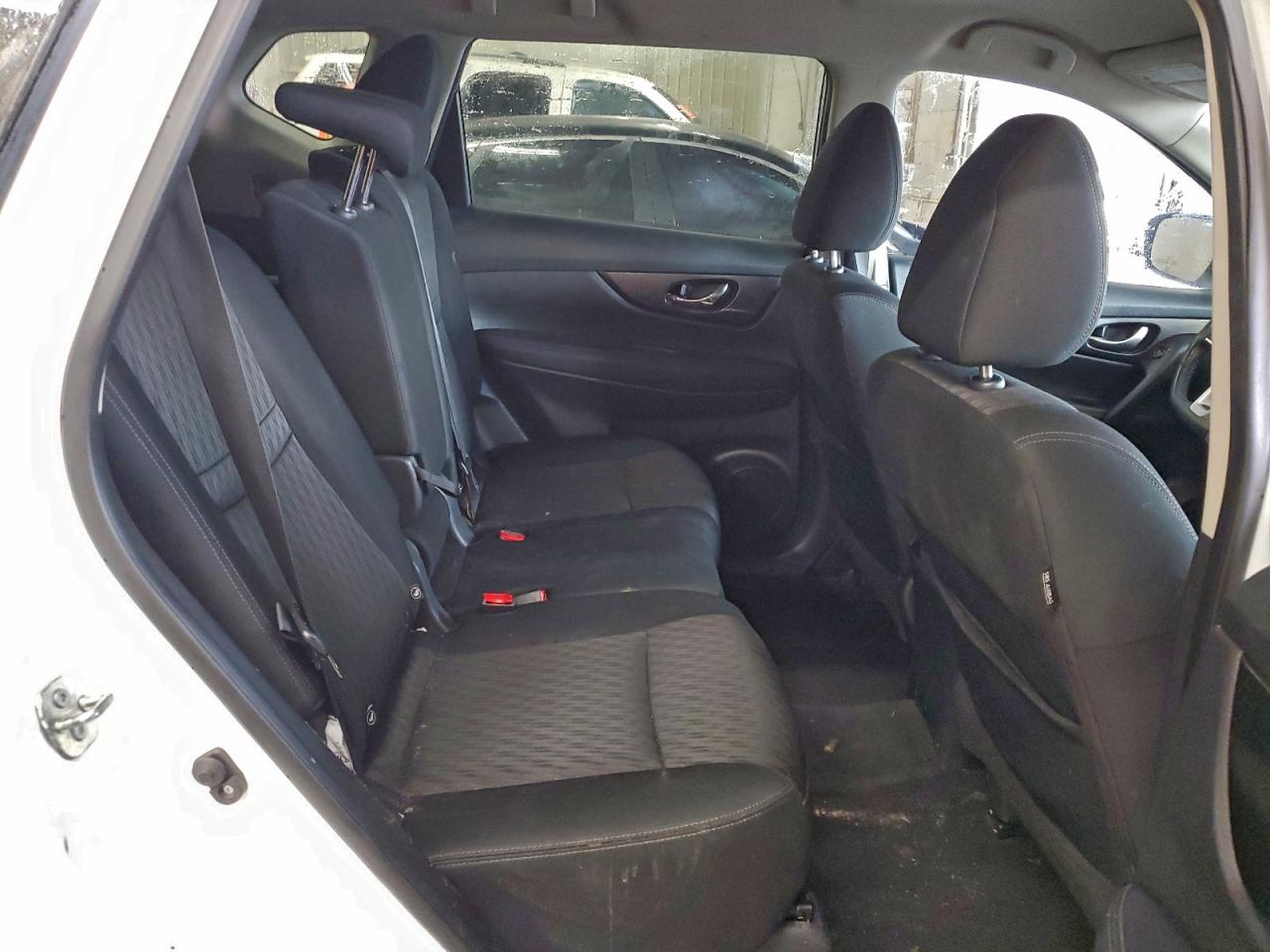 Nissan Rogue S Image 7