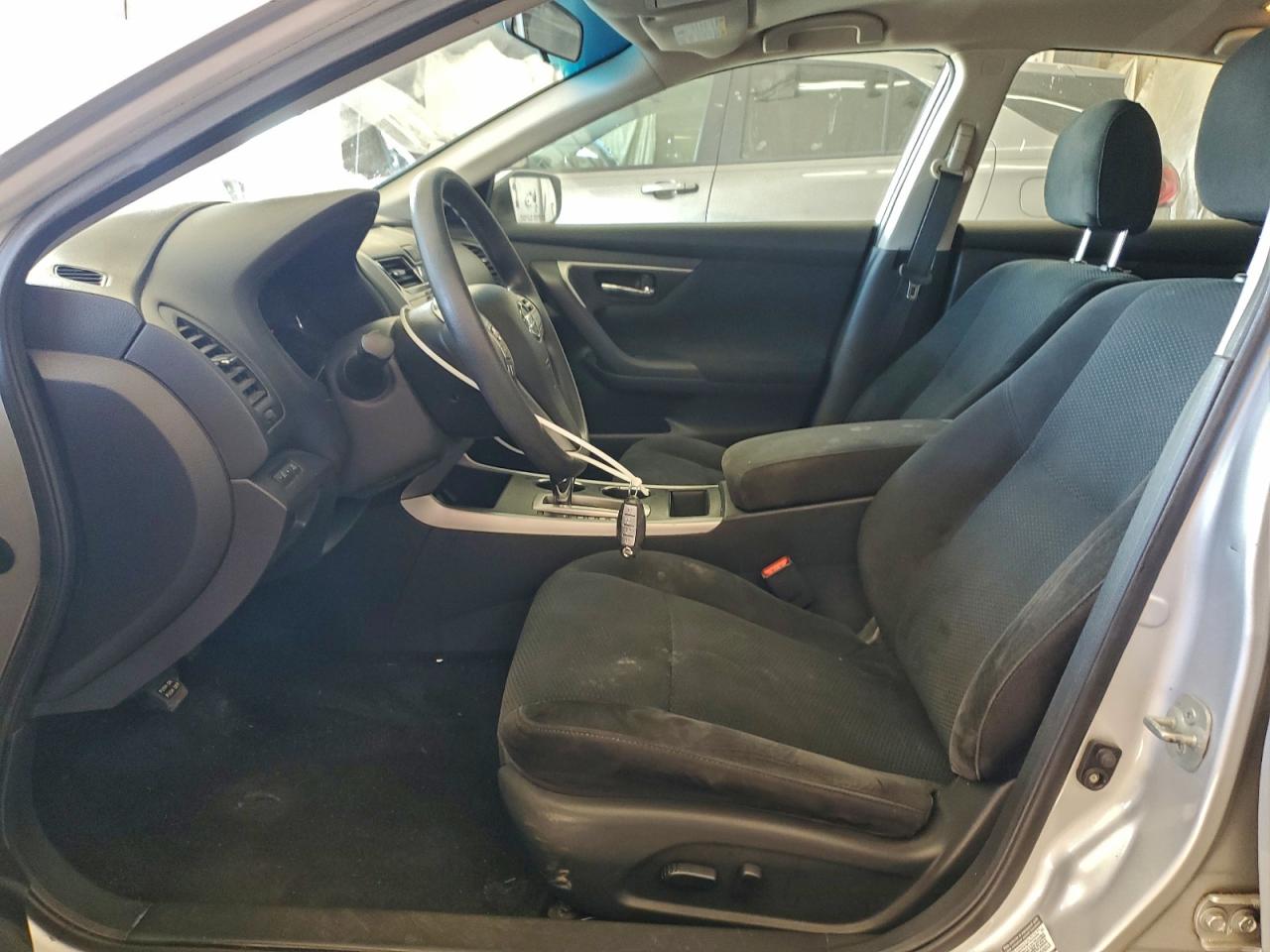 Nissan Altima 2.5 Image 8