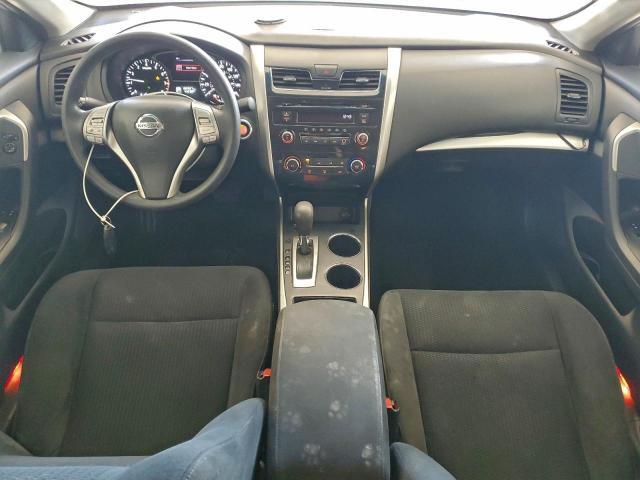 Nissan Altima 2.5 Image 4