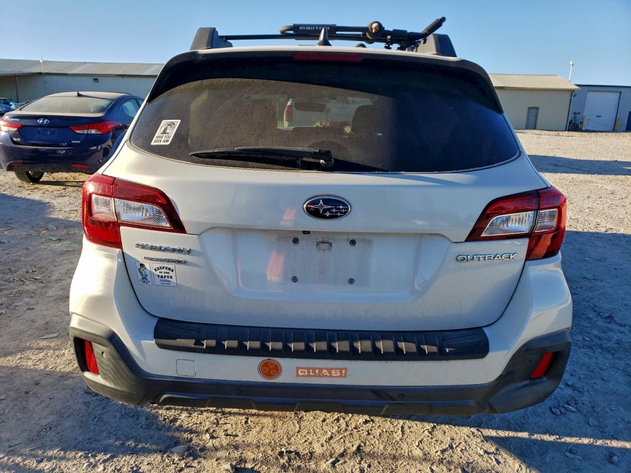 Subaru Outback 2.5i Limited Image 11