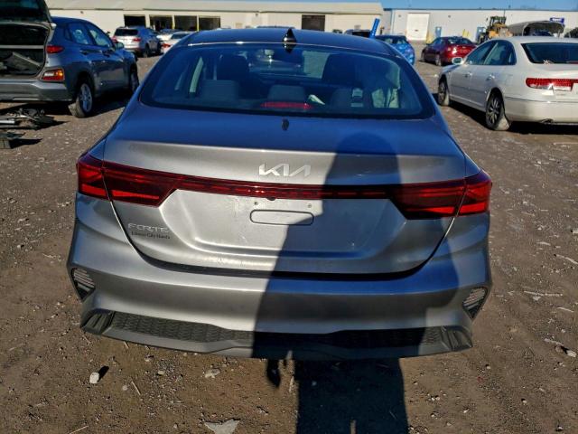 Kia Forte Lx Image 12