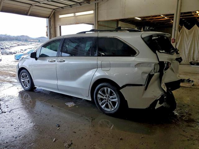 Toyota Sienna Xle Image 13