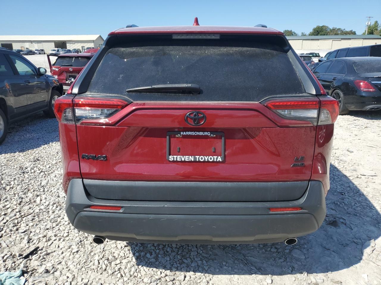 Toyota RAV4 Le Image 7