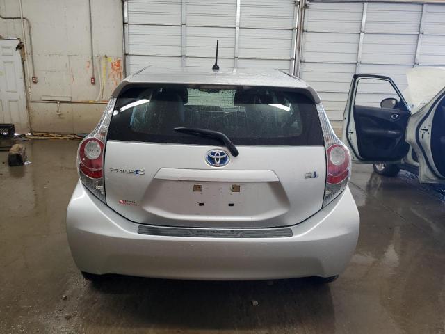 Toyota Prius Image 5