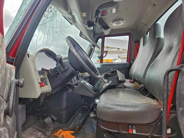 International 4400 4400 Image 10