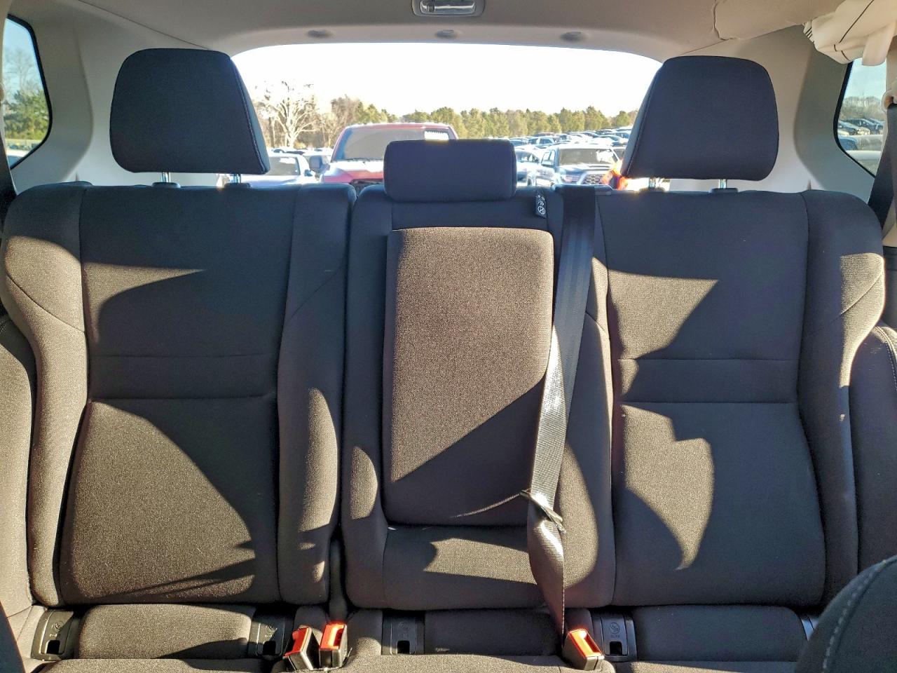 Nissan Rogue S Image 13