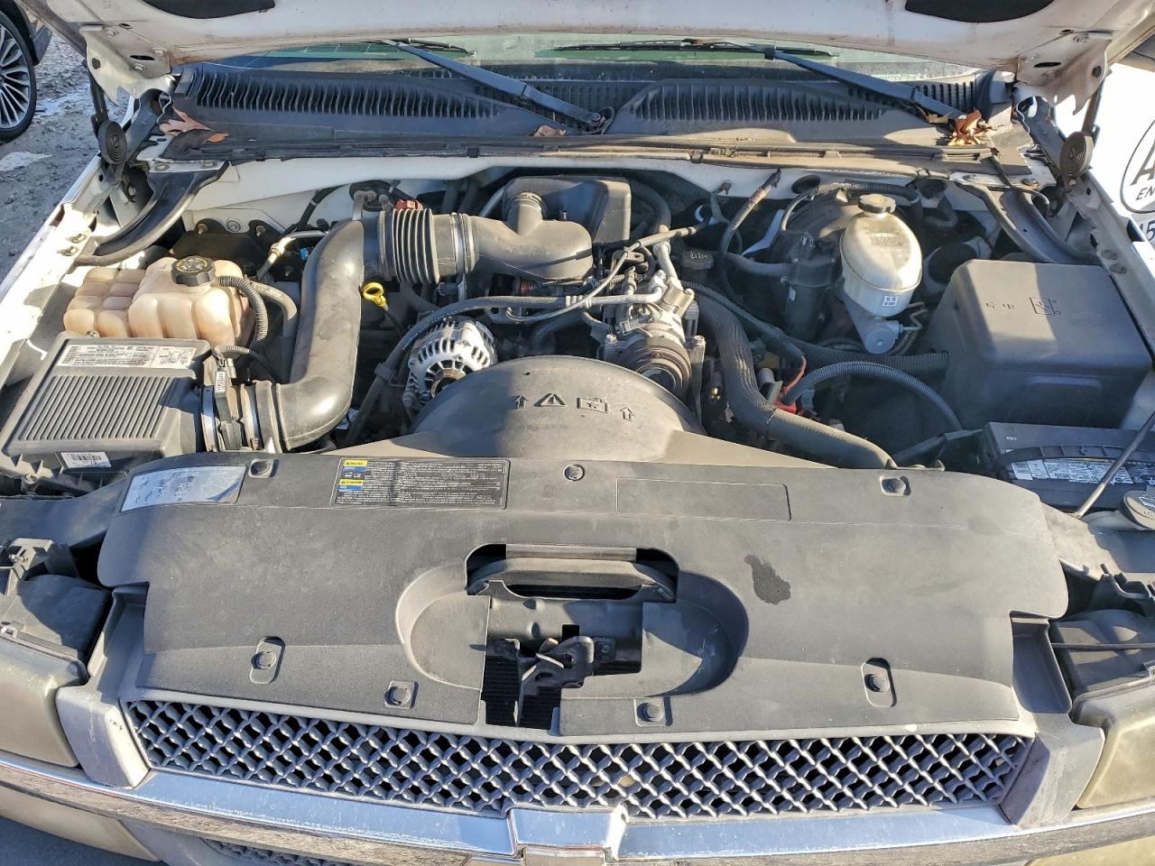 Chevrolet Silverado C1500 Image 8