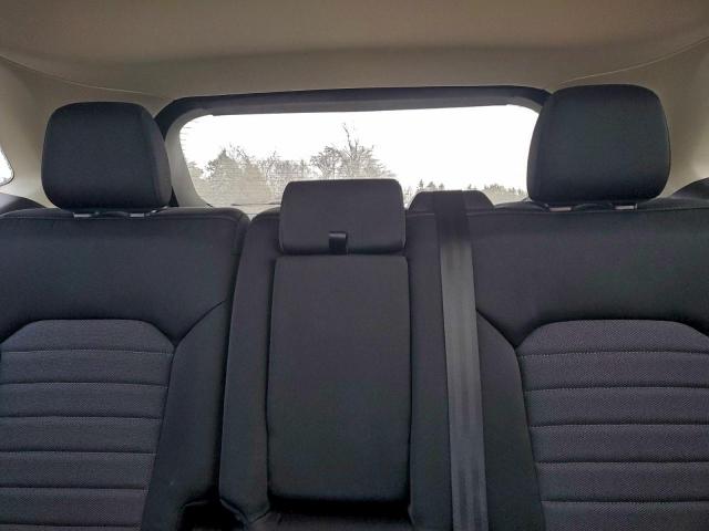 Ford Edge Se Image 13