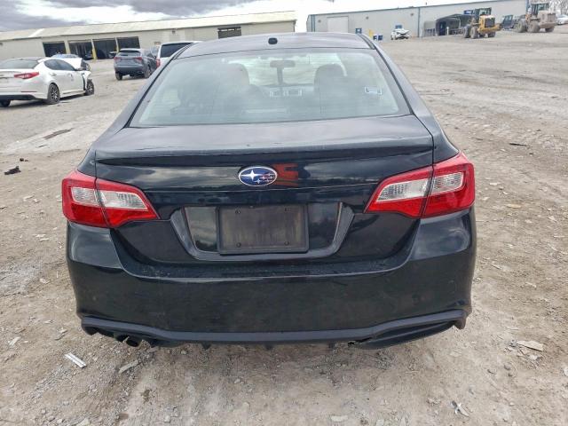 Subaru Legacy 2.5i Image 6