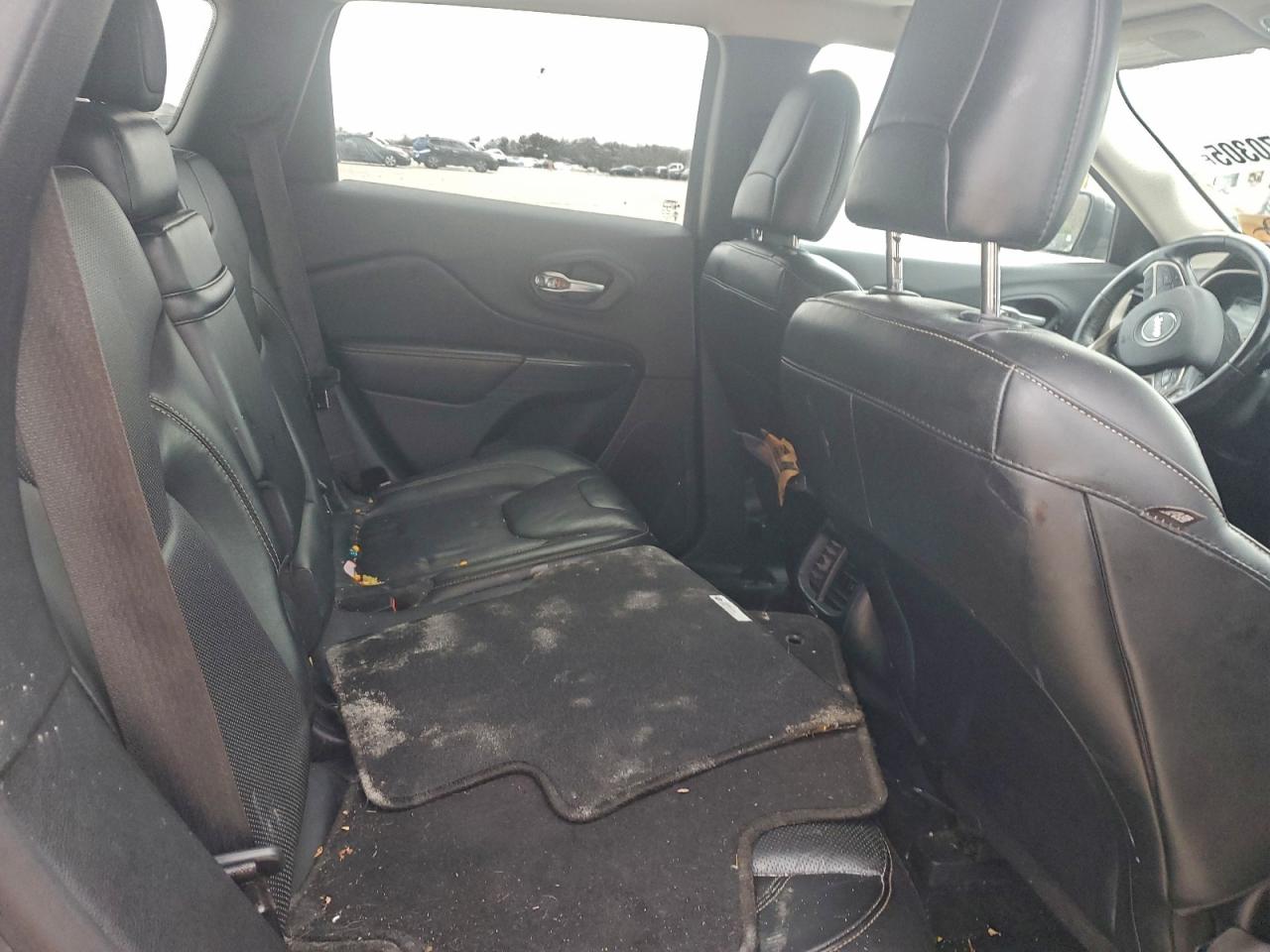 Jeep Grand Cherokee Limited Image 13