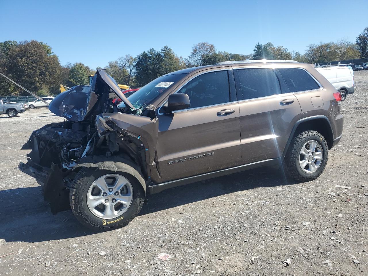 Jeep Grand Cherokee Laredo Image 1
