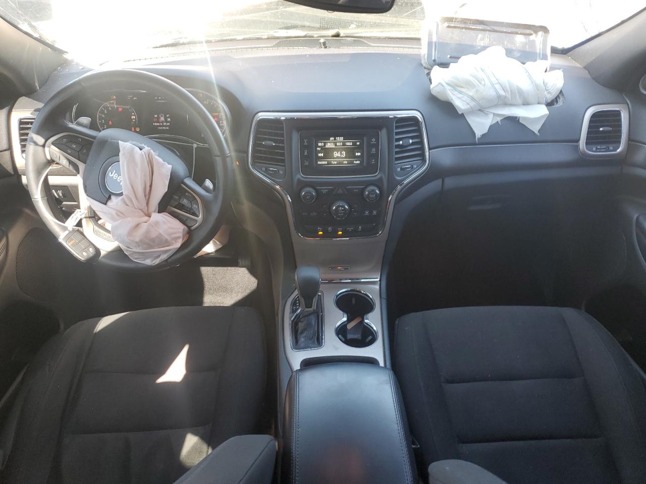 Jeep Grand Cherokee Laredo Image 13