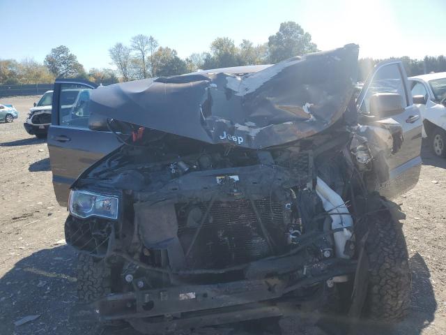 Jeep Grand Cherokee Laredo Image 9