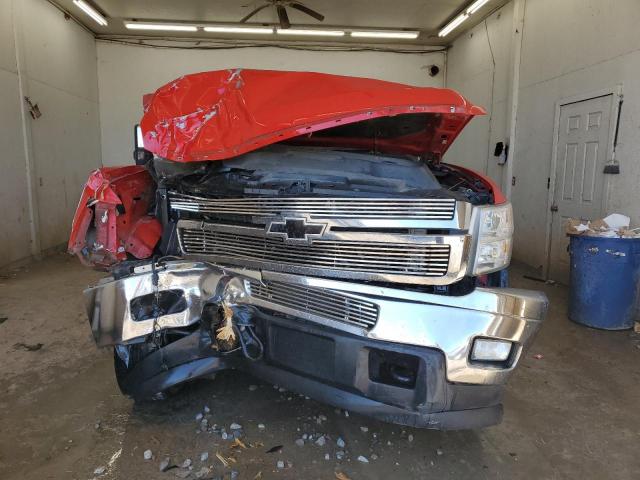 Chevrolet Silverado K2500 Heavy Duty Ltz Image 2