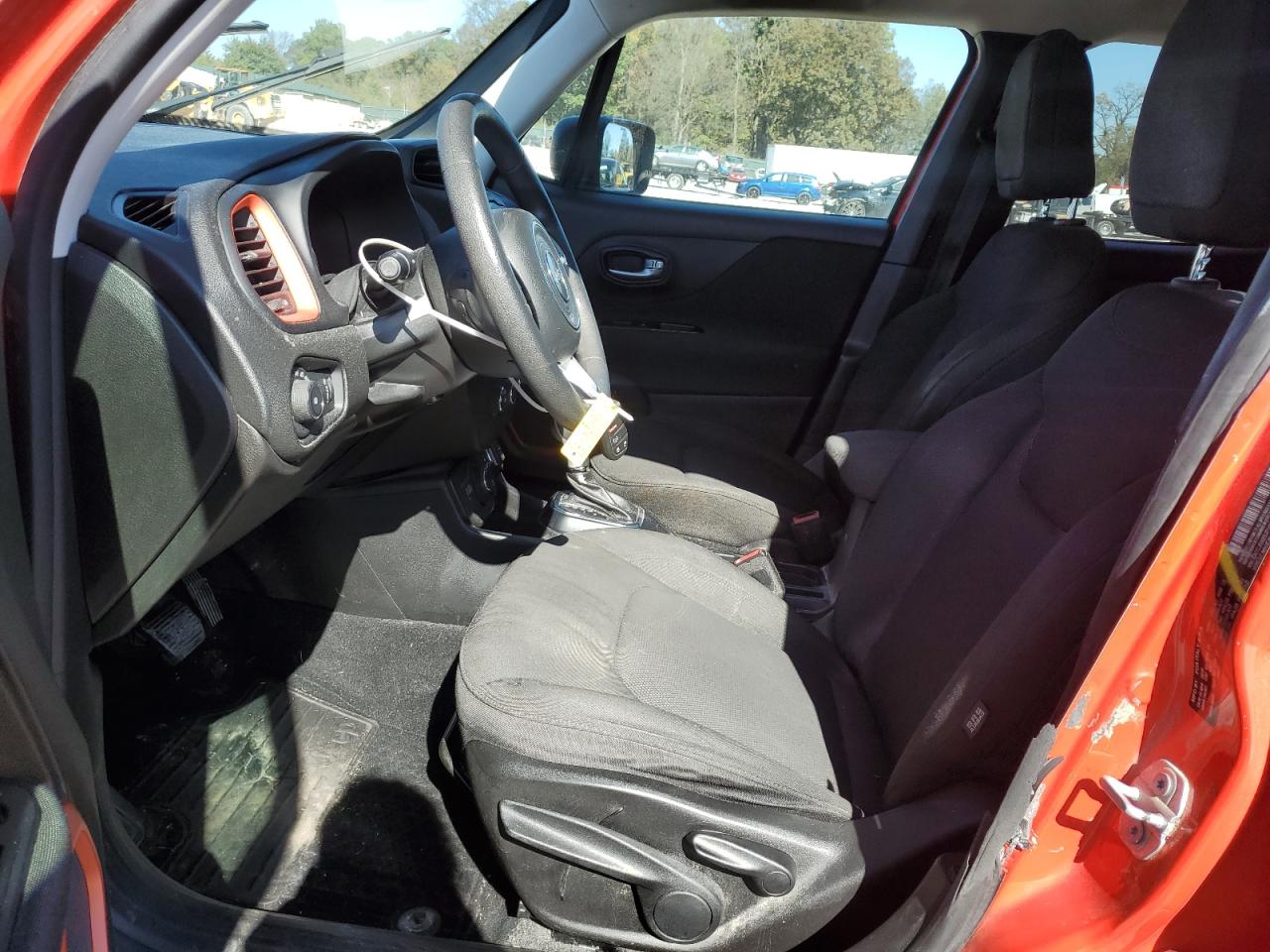 Jeep Renegade Sport Image 13