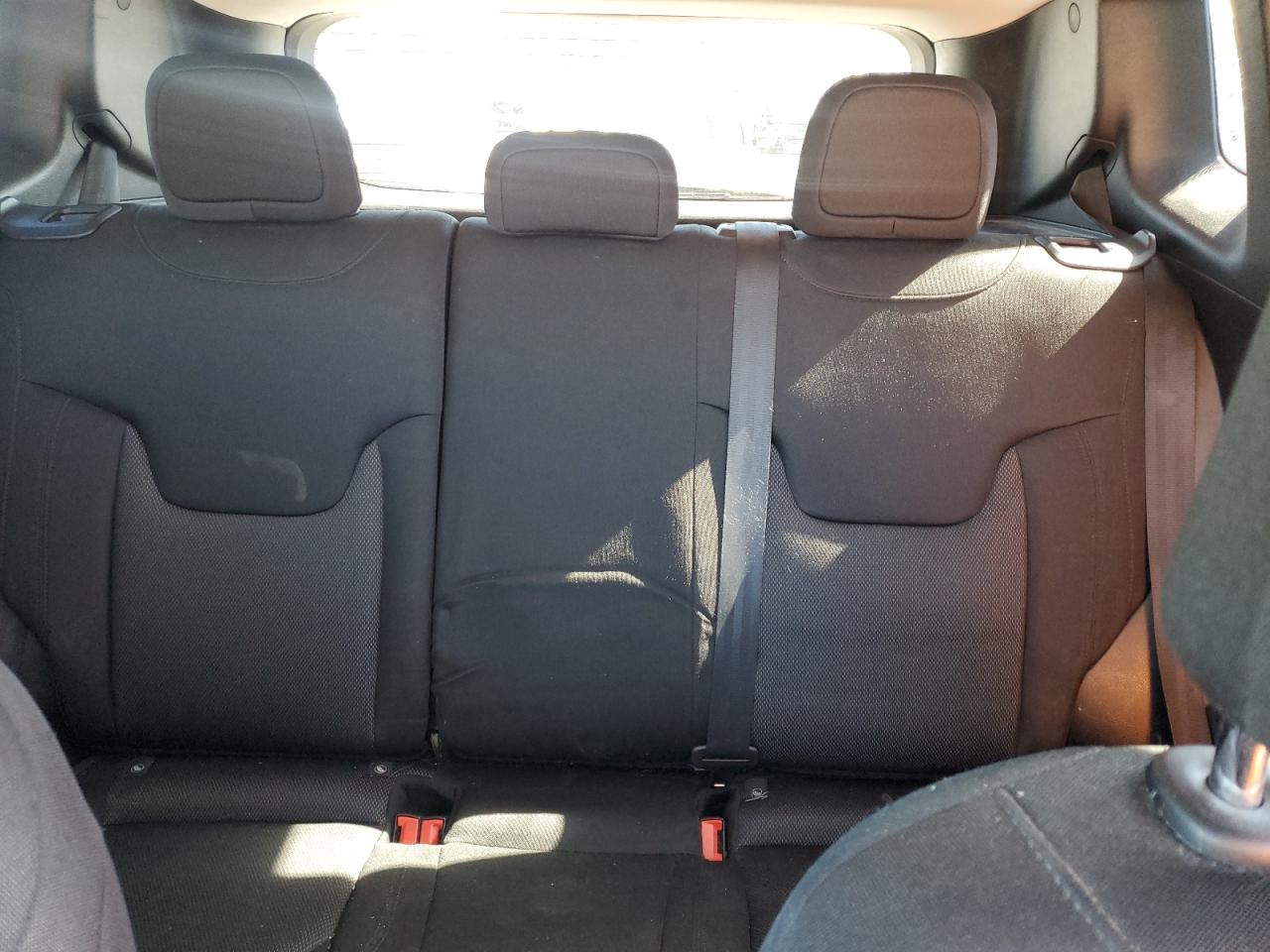 Jeep Renegade Sport Image 12