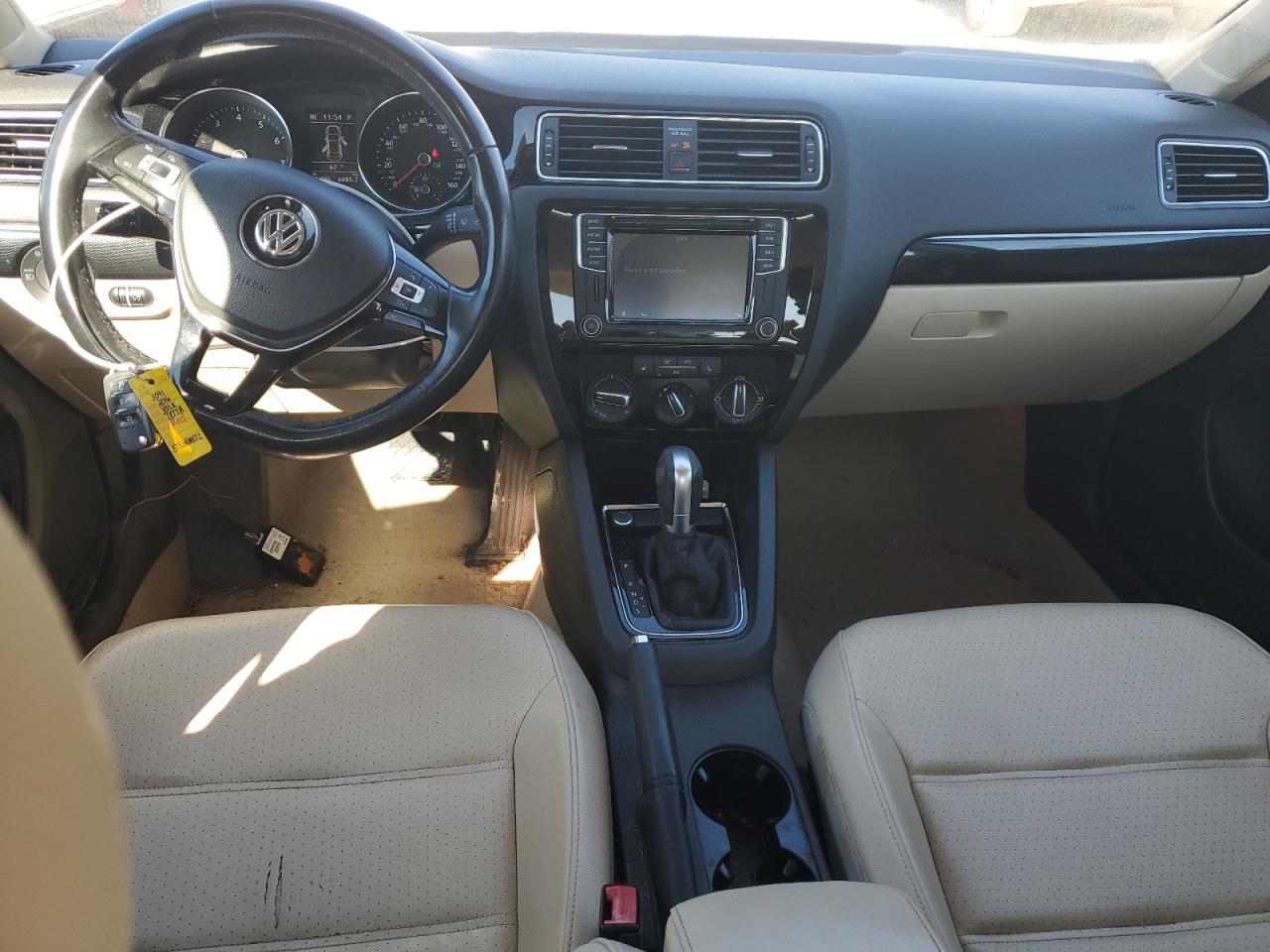 Volkswagen Jetta Sel Image 9