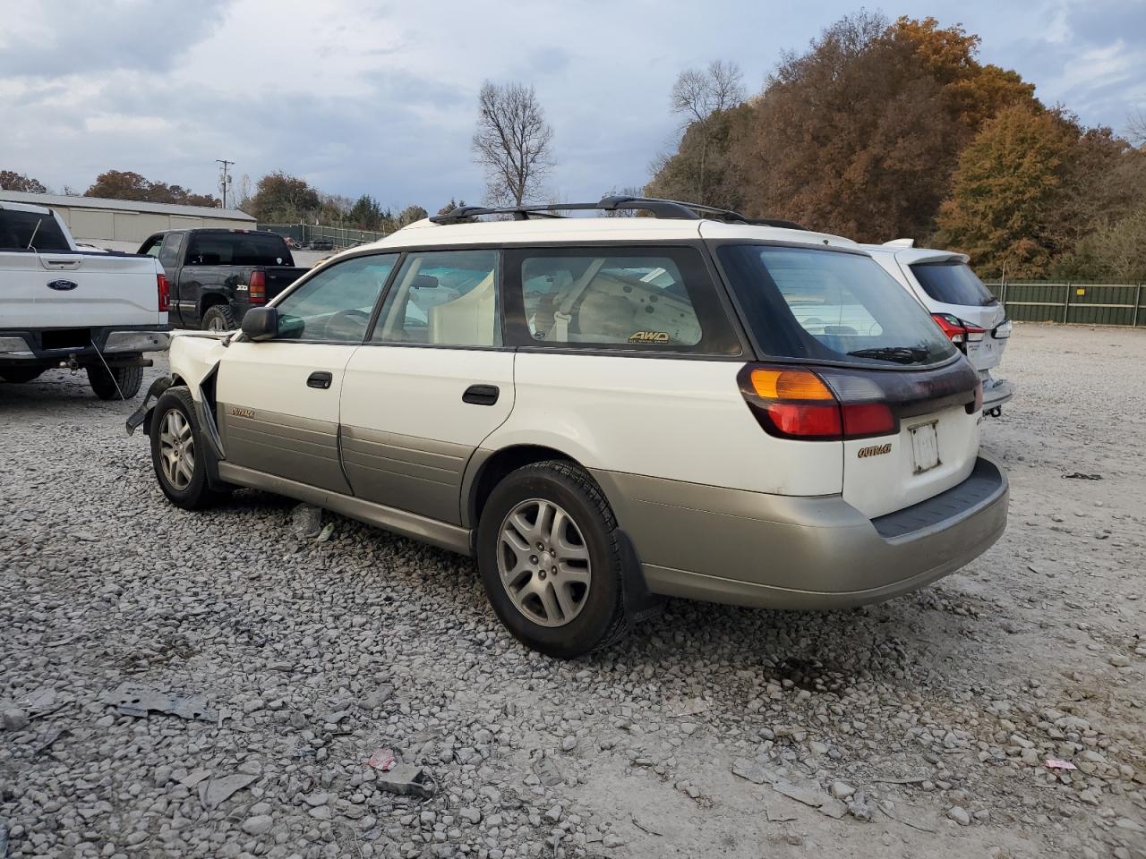 Subaru Legacy Outback Image 2