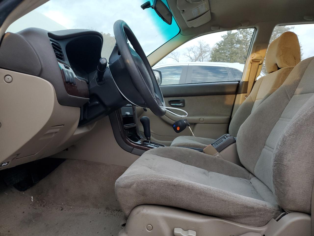 Subaru Legacy Outback Image 6