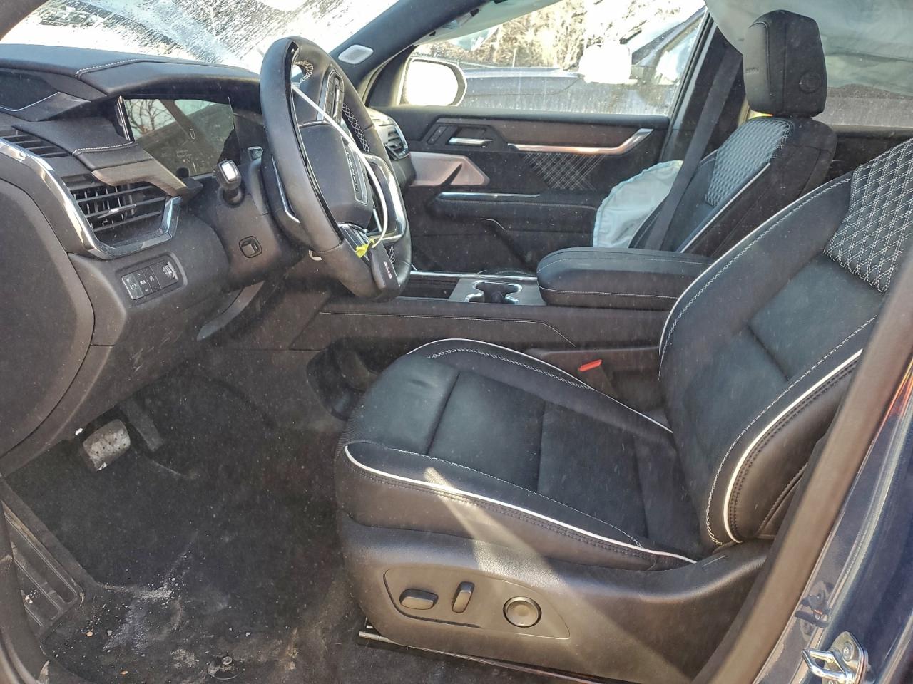 GMC Acadia Denali Image 6