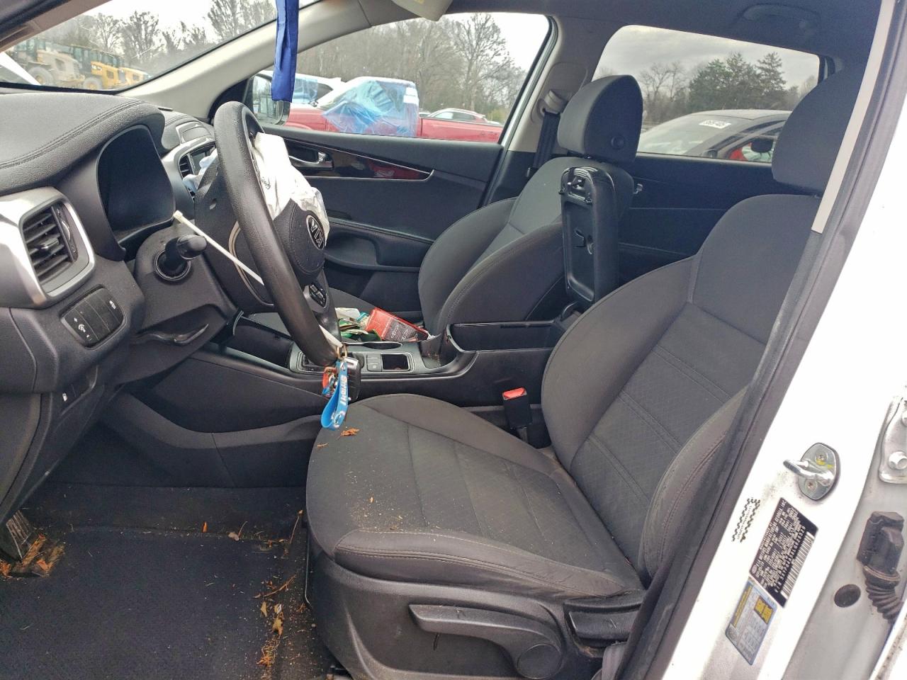 Kia Sorento S Image 7