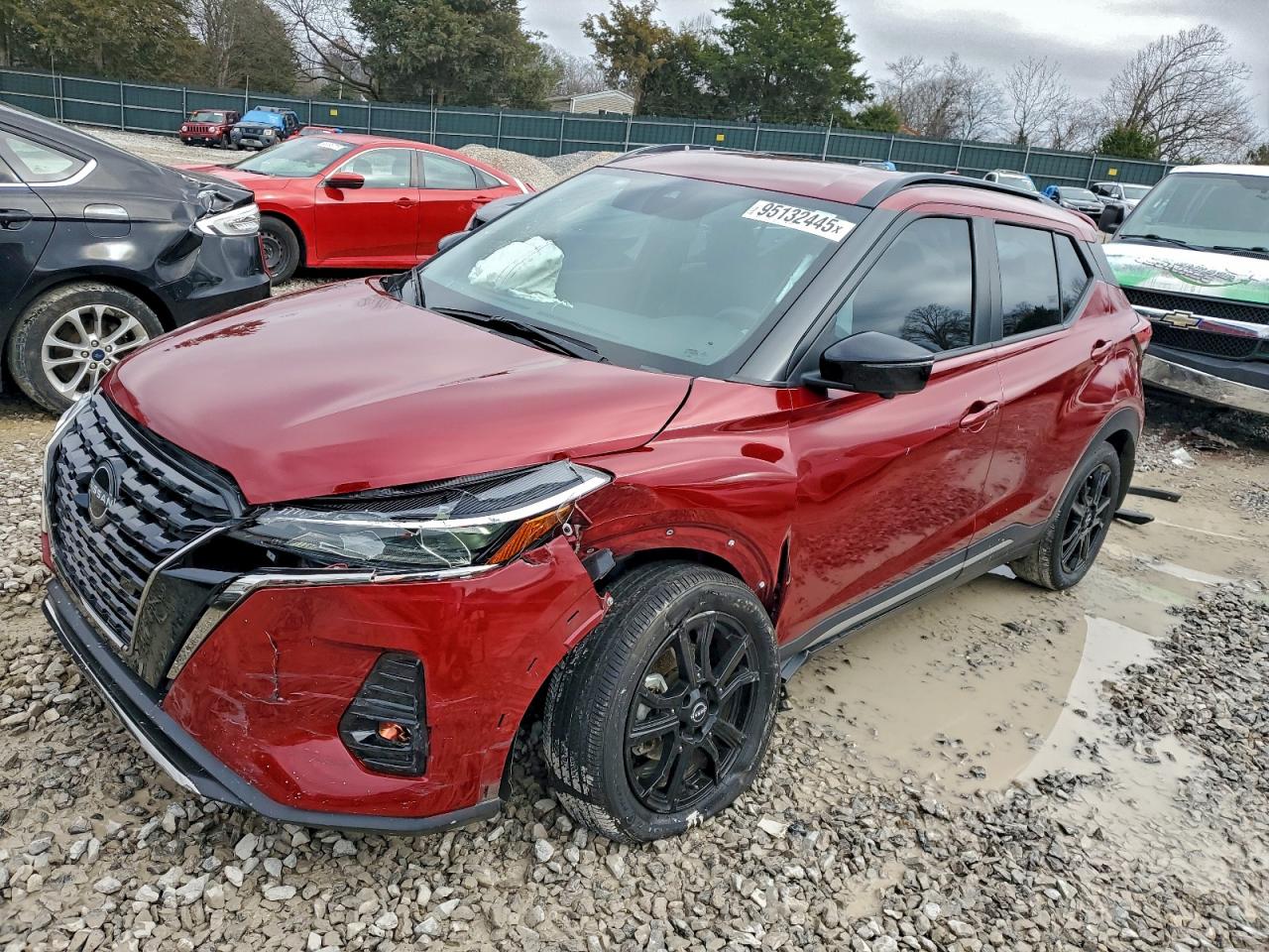 Nissan Kicks Sr Image 1