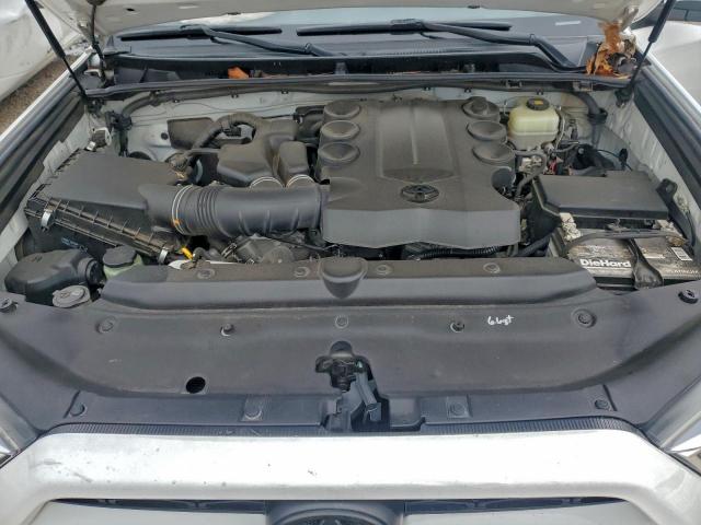 Toyota 4Runner Sr5/sr5 Premium Image 5