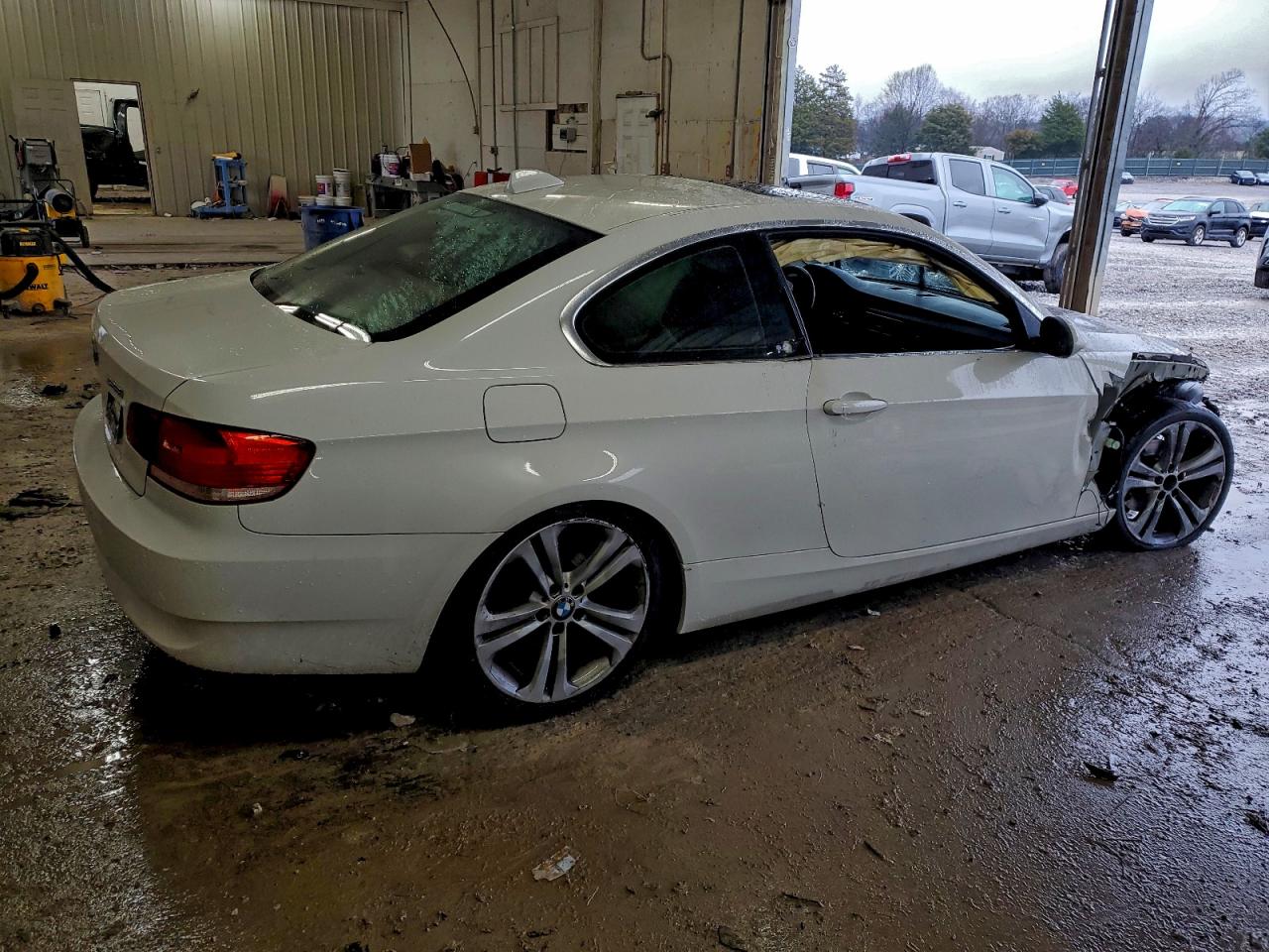 BMW 3 Series I Image 3