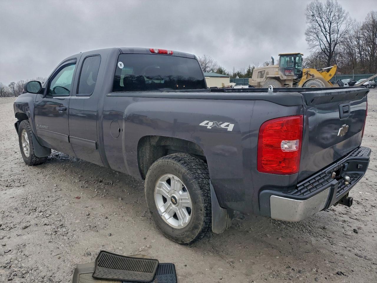Chevrolet Silverado K1500 Ls Image 12