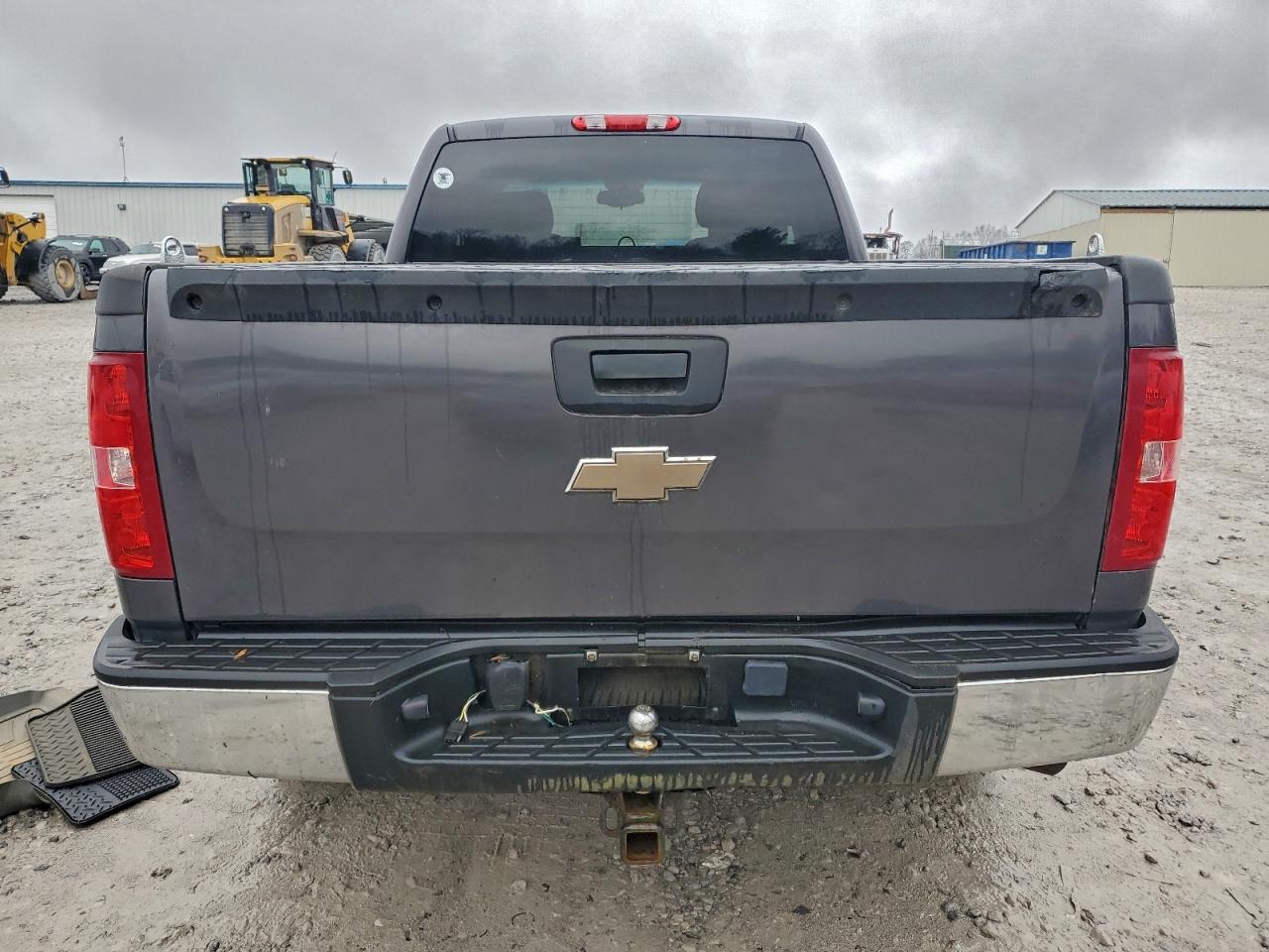 Chevrolet Silverado K1500 Ls Image 9