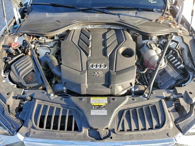 Audi A8 L Image 11