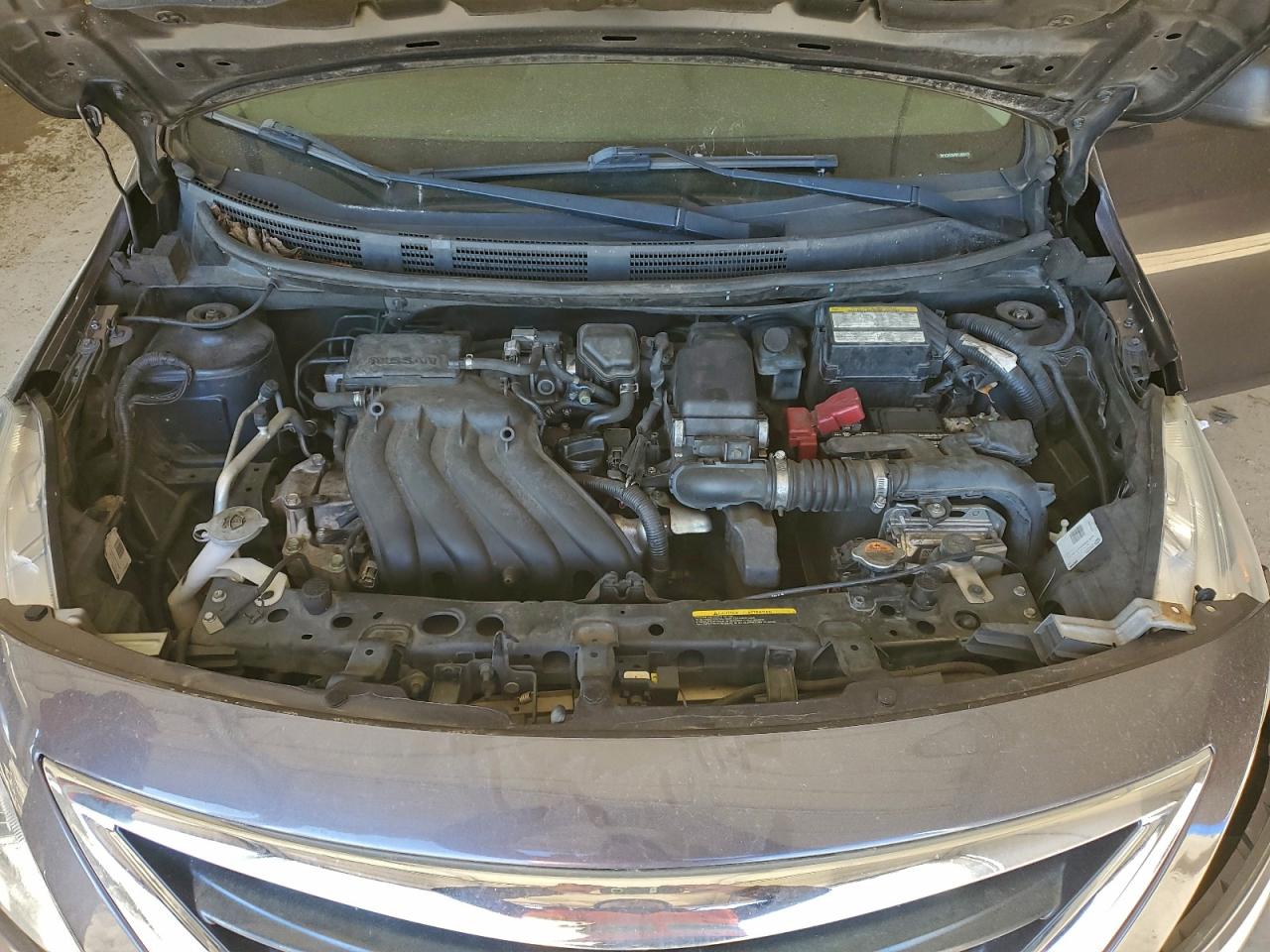 Nissan Versa S Image 11