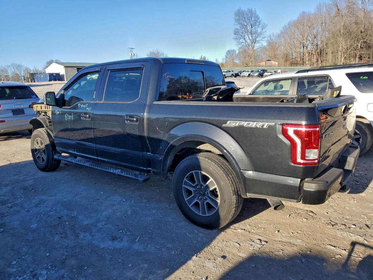 Ford F-150 Supercrew Image 4