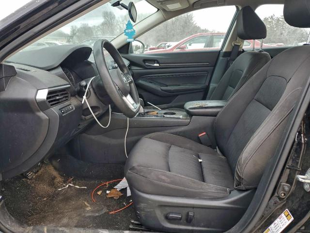 Nissan Altima S Image 11