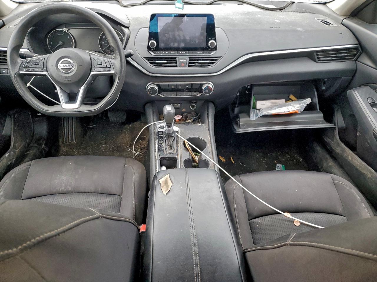 Nissan Altima S Image 13