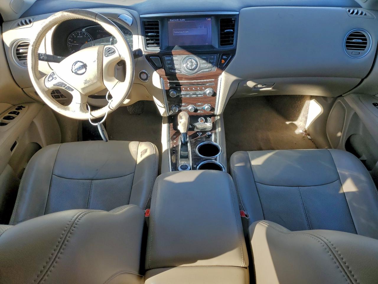 Nissan Pathfinder S Image 7