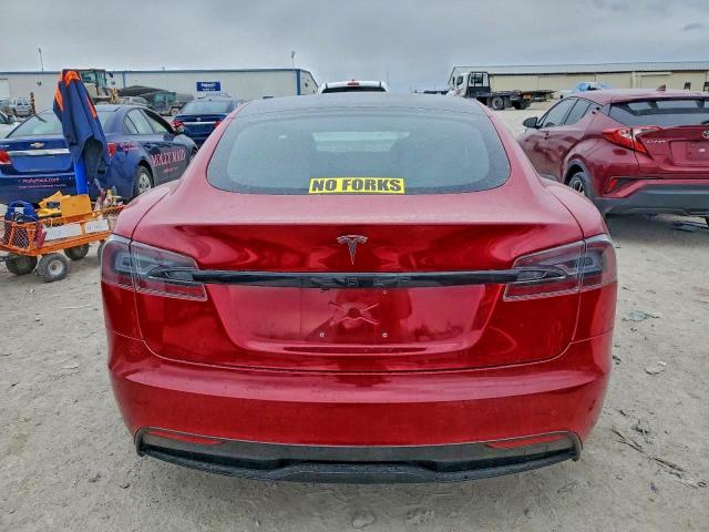Tesla Model S Image 6