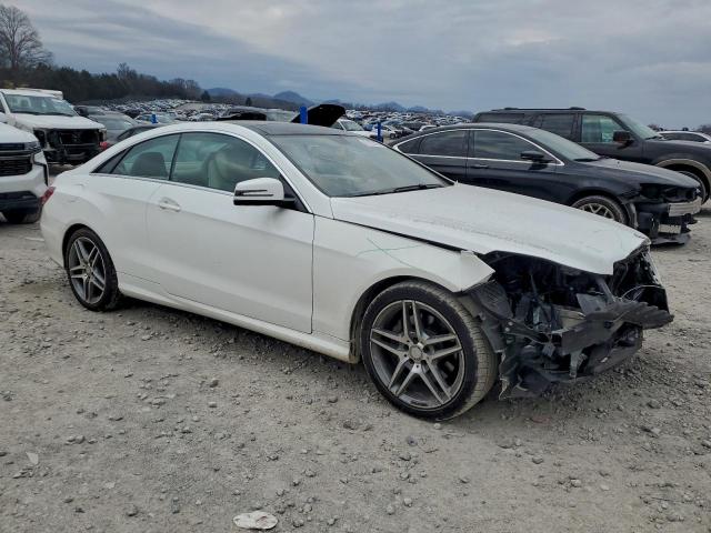 Mercedes-Benz E-Class 400 Image 10