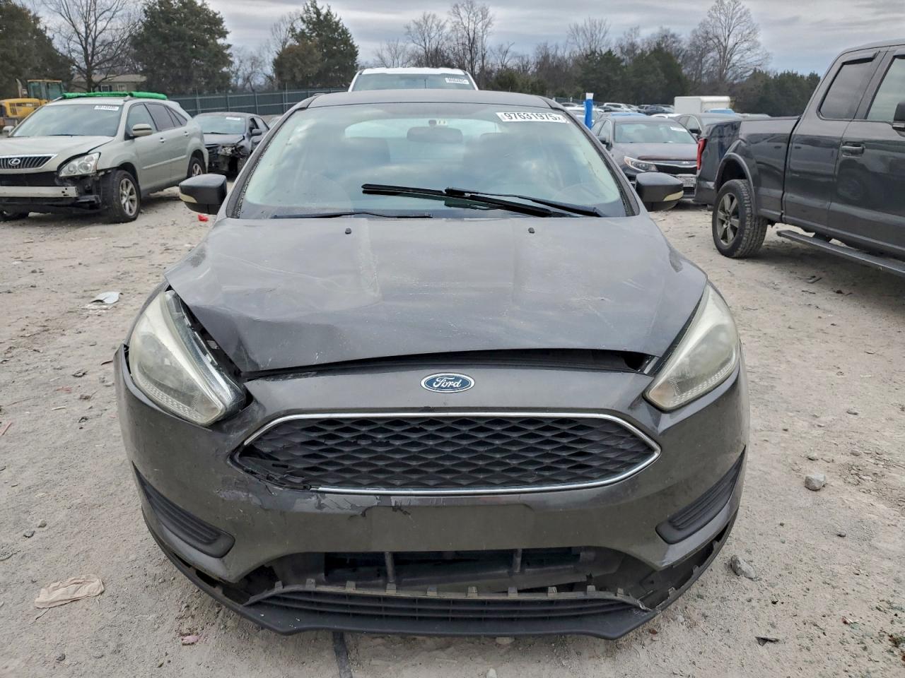 Ford Focus Se Image 8