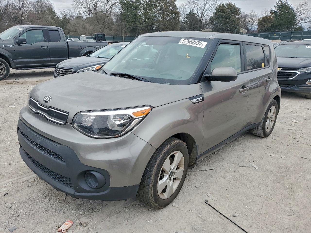 Kia Soul Image 1